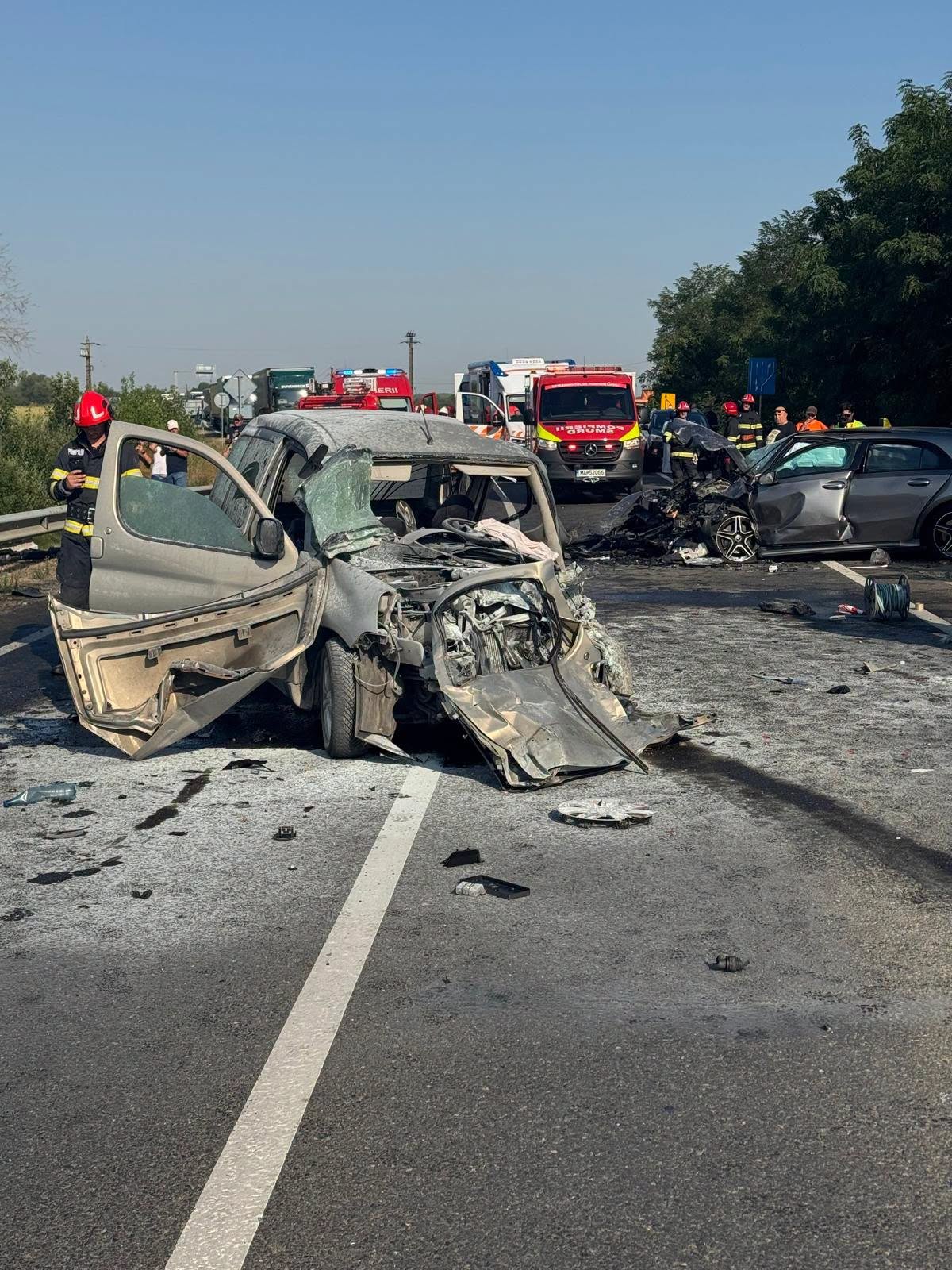 Accident mortal cu 6 răniți pe DN6, la Jena